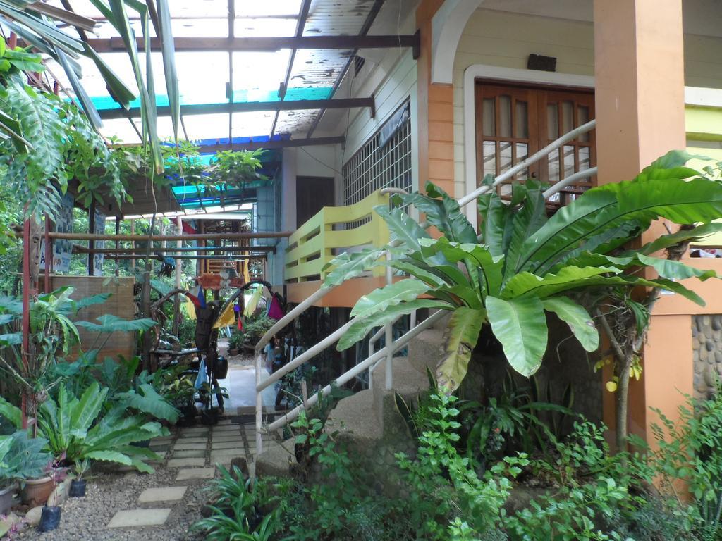 Victoria Guest House And Cottages Puerto Princesa Luaran gambar