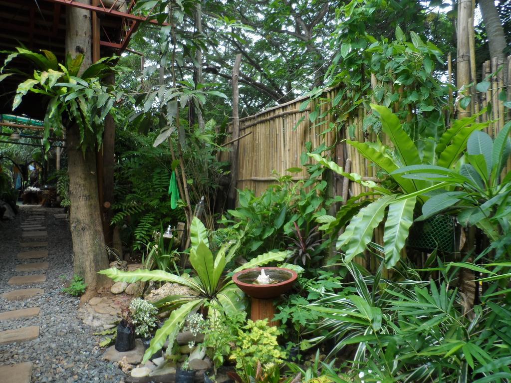 Victoria Guest House And Cottages Puerto Princesa Luaran gambar