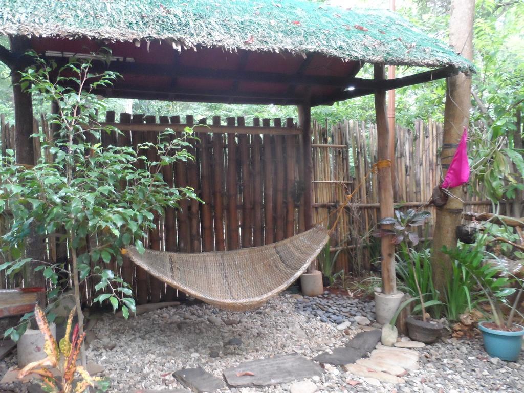 Victoria Guest House And Cottages Puerto Princesa Luaran gambar