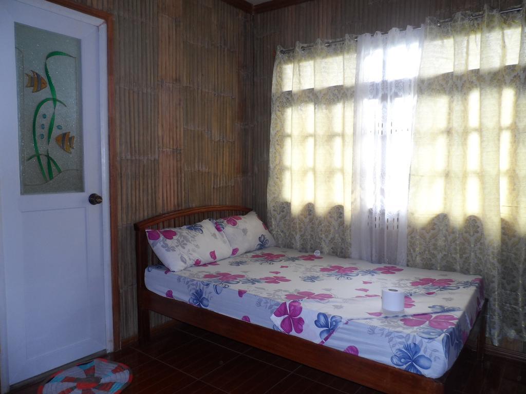 Victoria Guest House And Cottages Puerto Princesa Bilik gambar